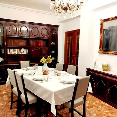 Apartamento Acogedor Севиля Екстериор снимка