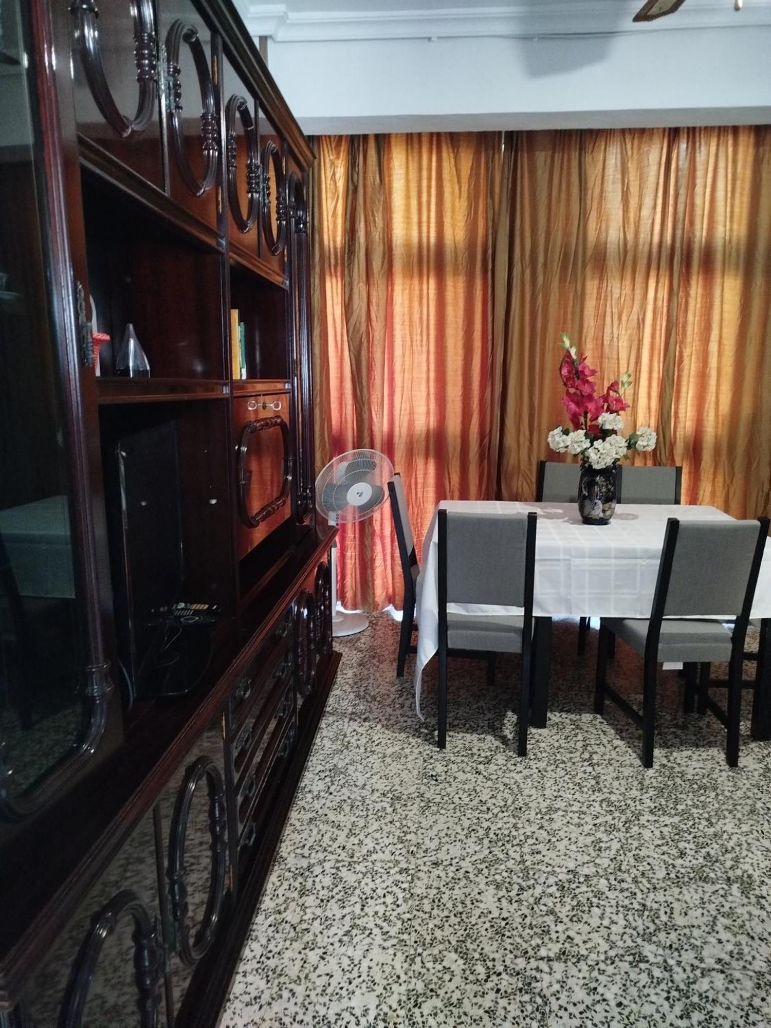 Apartamento Acogedor Севиля Екстериор снимка