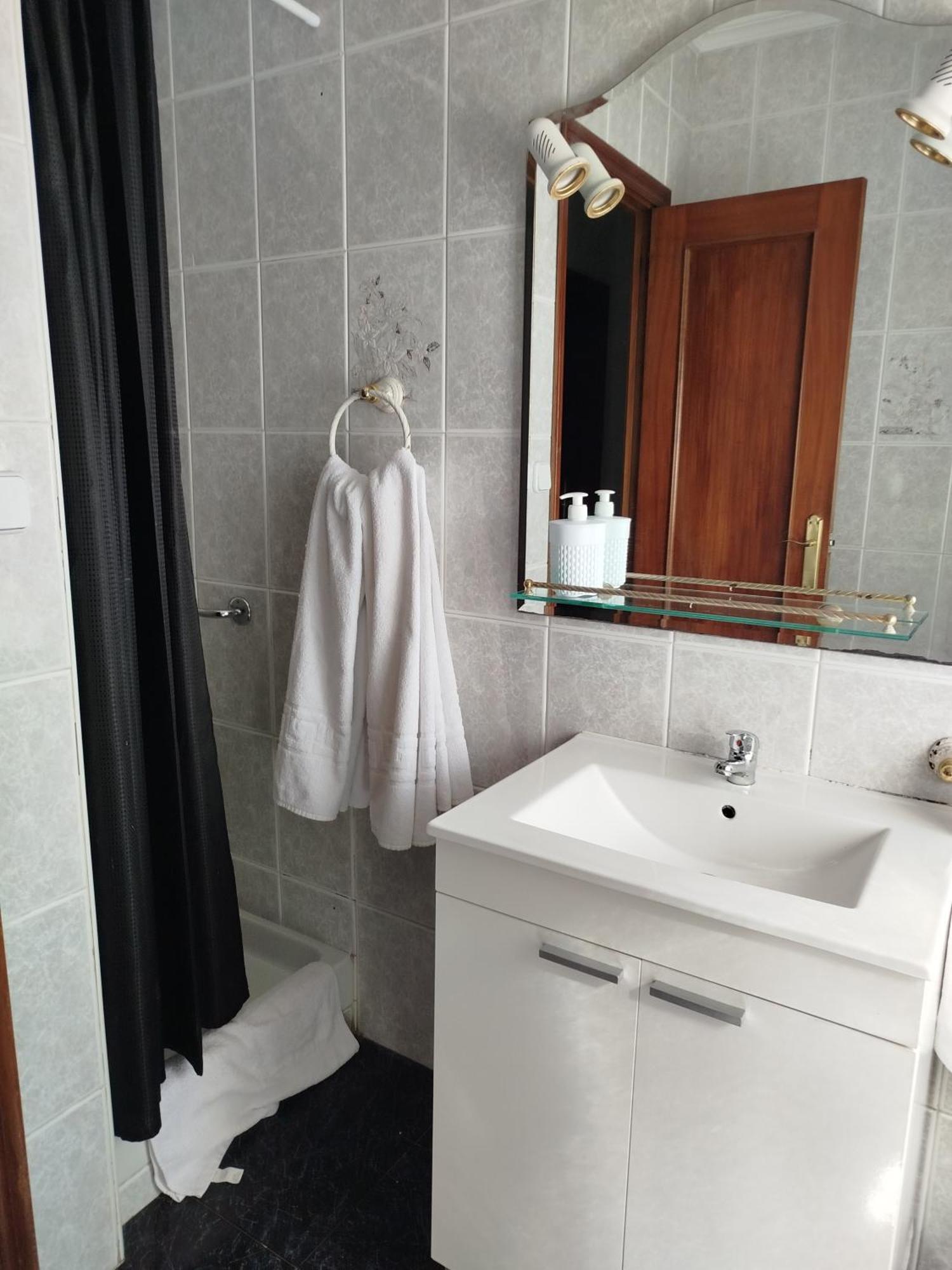 Apartamento Acogedor Севиля Екстериор снимка